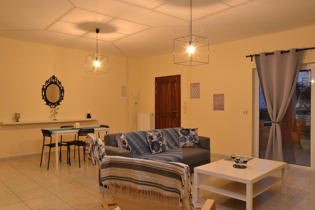 Sofoklis Apts Stalos Luaran gambar
